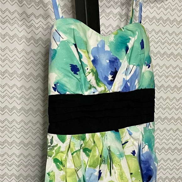 IZ Byer Juniors Dress - Picture 4 of 11